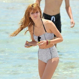 Bella Thorne Naked