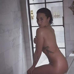 Demi Lovato Naked
