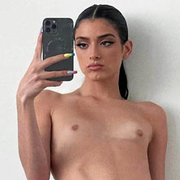 Dixie D'amelio Naked