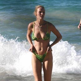 Uma Thurman Naked