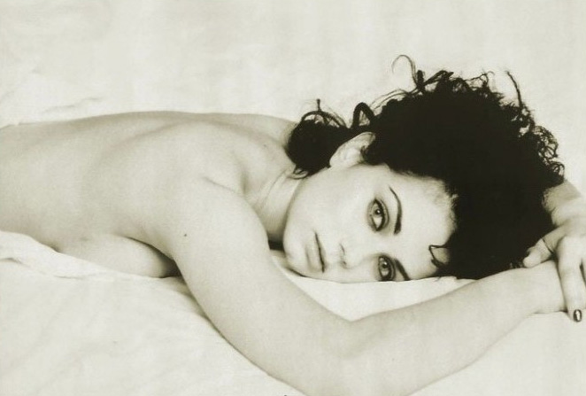 Mia Kirshner