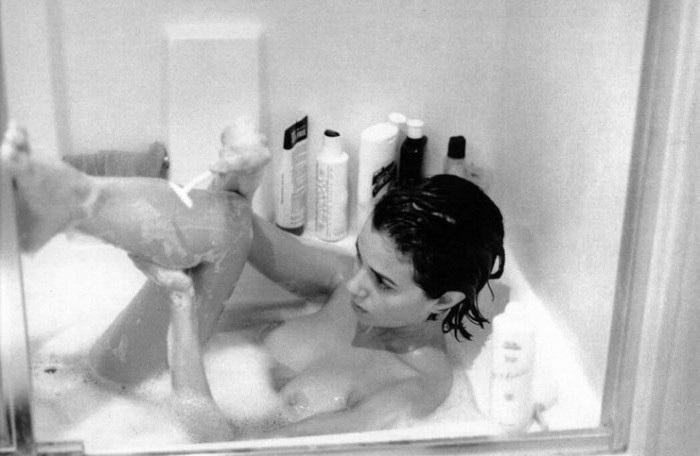 Mia Kirshner