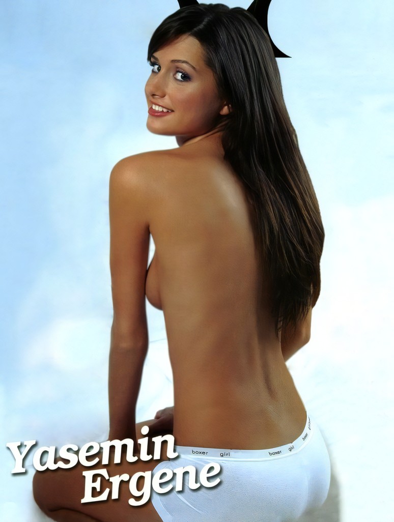 Yasemin Ergene Naked