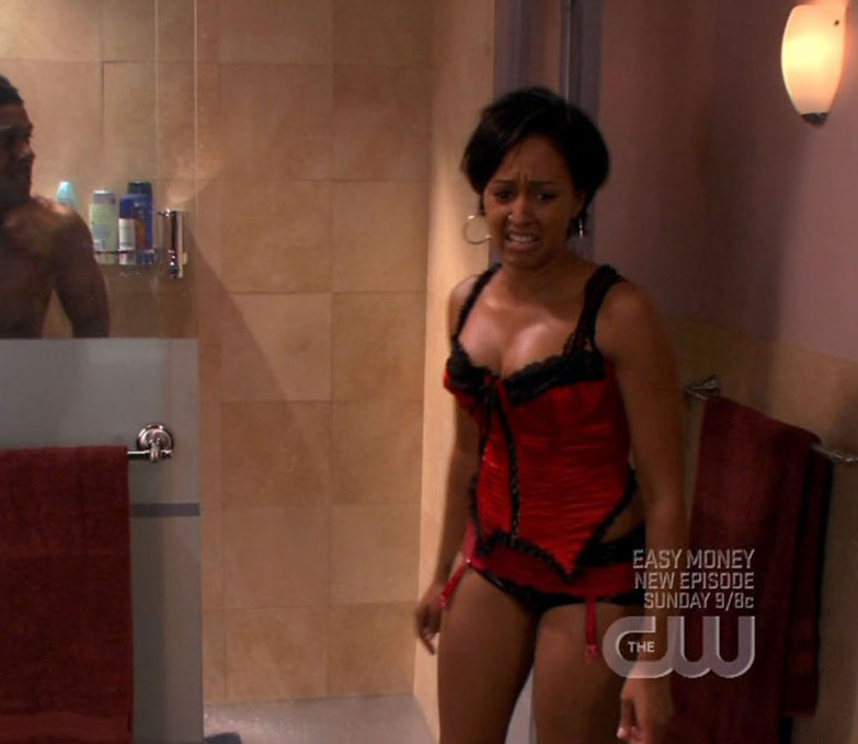 Tia Mowry-Hardrict