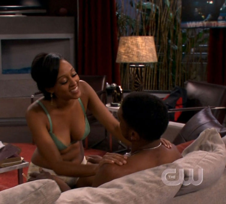 Tia Mowry-Hardrict