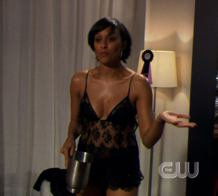 Tia Mowry-Hardrict