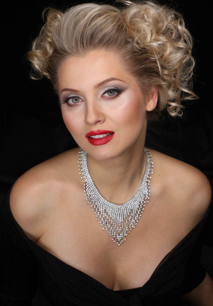 Lena Lenina
