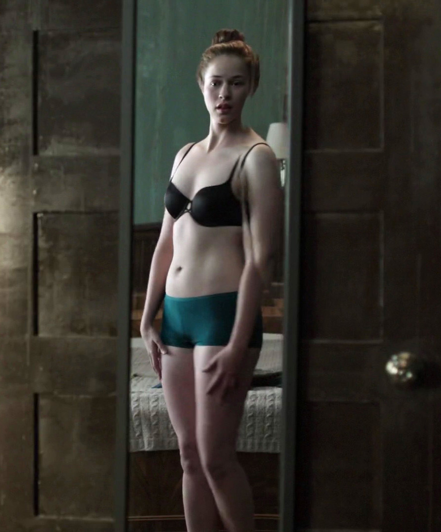 Alexis Knapp