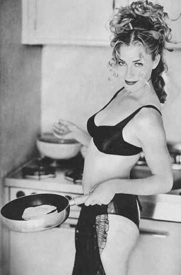 Elisabeth Shue