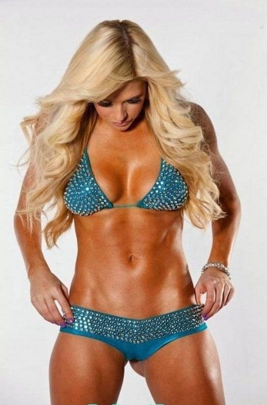 Kelly Lynch