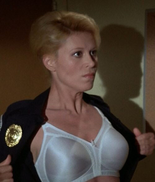 Leslie Easterbrook